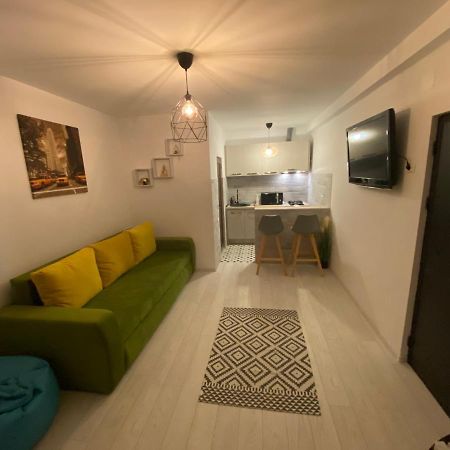 Lili Studio - Saturn Daire Dış mekan fotoğraf